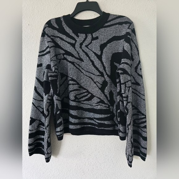 H&M Sweater Womens Sz L Black Knit Bell Sleeves Grunge Grannycore - Picture 3 of 10